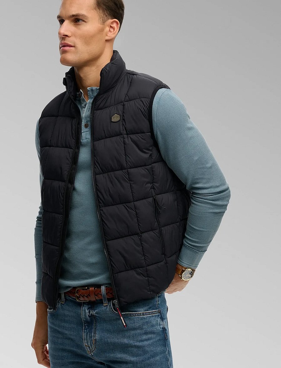 Superdry - BOX QUILT FUJI LITE GILET - black - 4