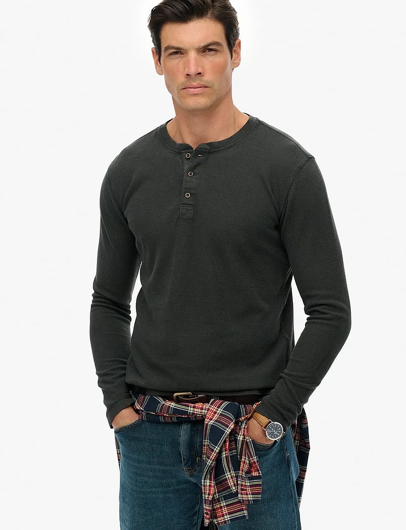 Superdry - WAFFLE LONG SLEEVE HENLEY TOP - langärmelig - washed black - 0