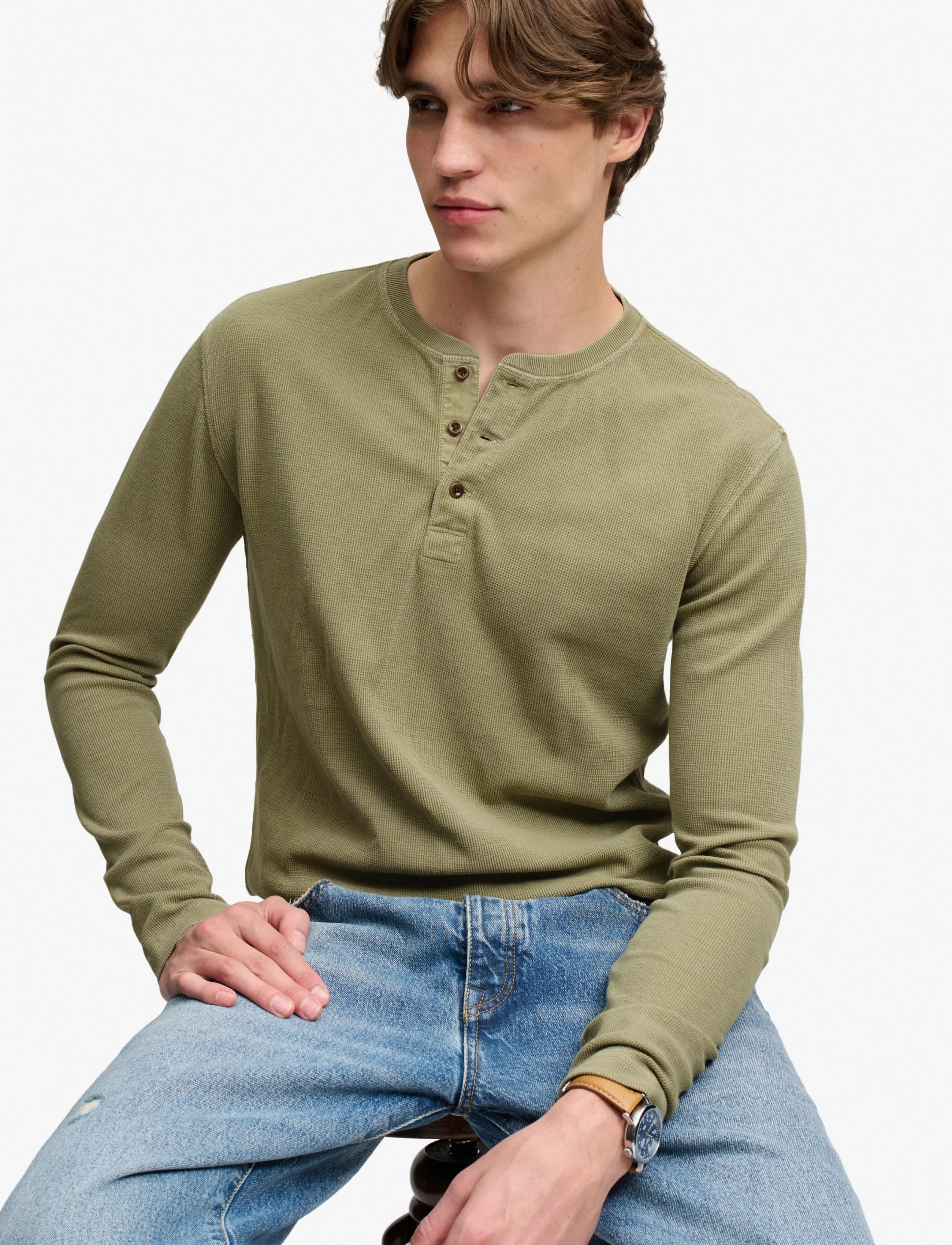 Superdry - WAFFLE LONG SLEEVE HENLEY TOP - langärmelige strick-polohemden - light khaki green - 4