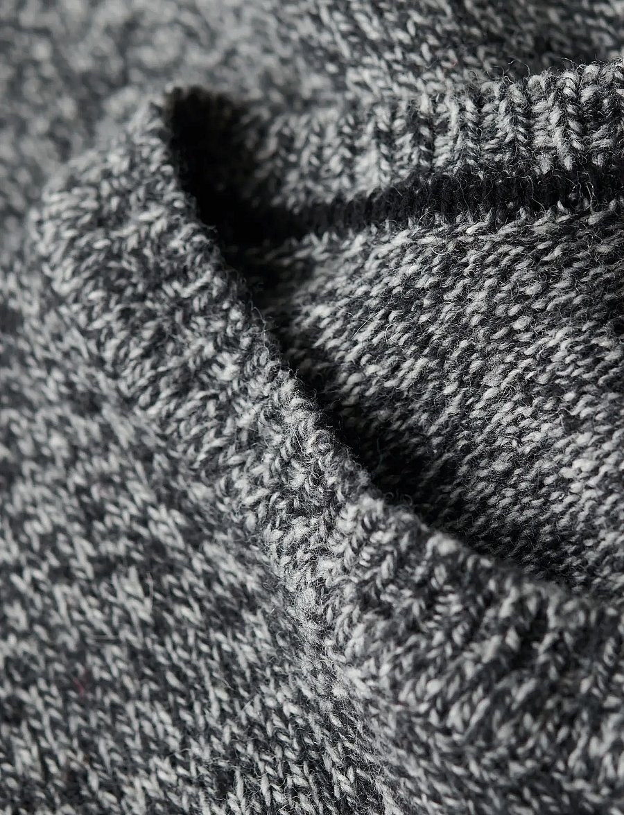 Superdry - ESSENTIAL SLIM FIT CREW JUMPER - rundhals - dark charcoal jaspe - 5