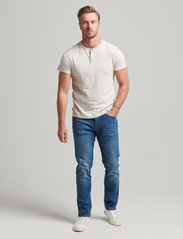 Superdry - VINTAGE SLIM STRAIGHT JEAN - slim fit jeans - mercer mid blue - 3