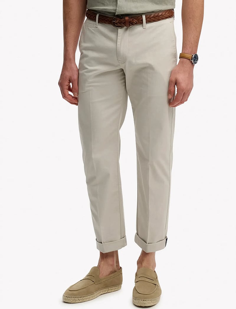 Superdry - PREMIUM REGULAR CHINO - chino püksid - rainy day grey - 3