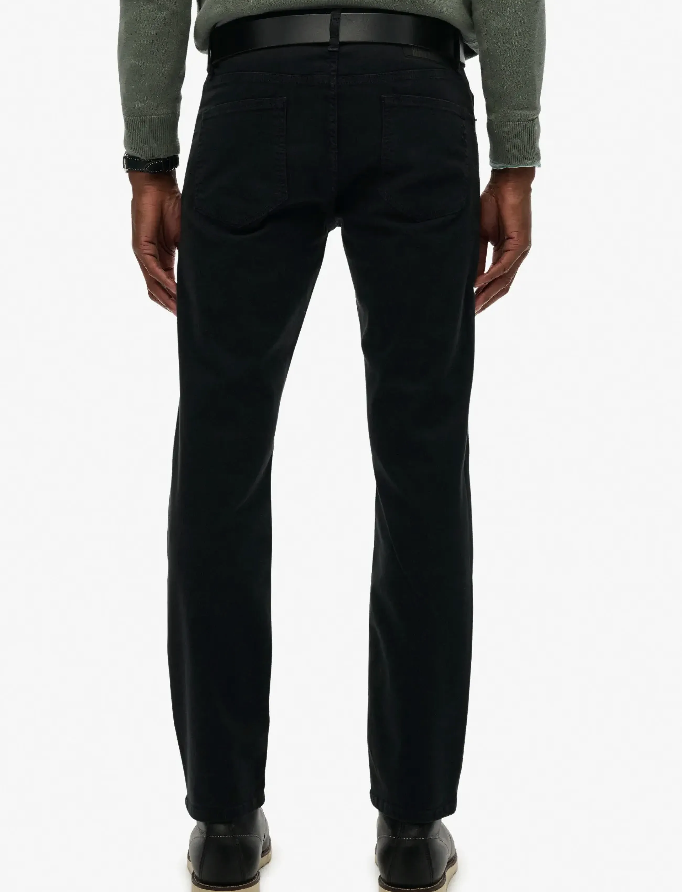 Superdry - MERCHANT SATEEN 5 POCKET PANT - regular piegriezuma džinsa bikses - black - 4