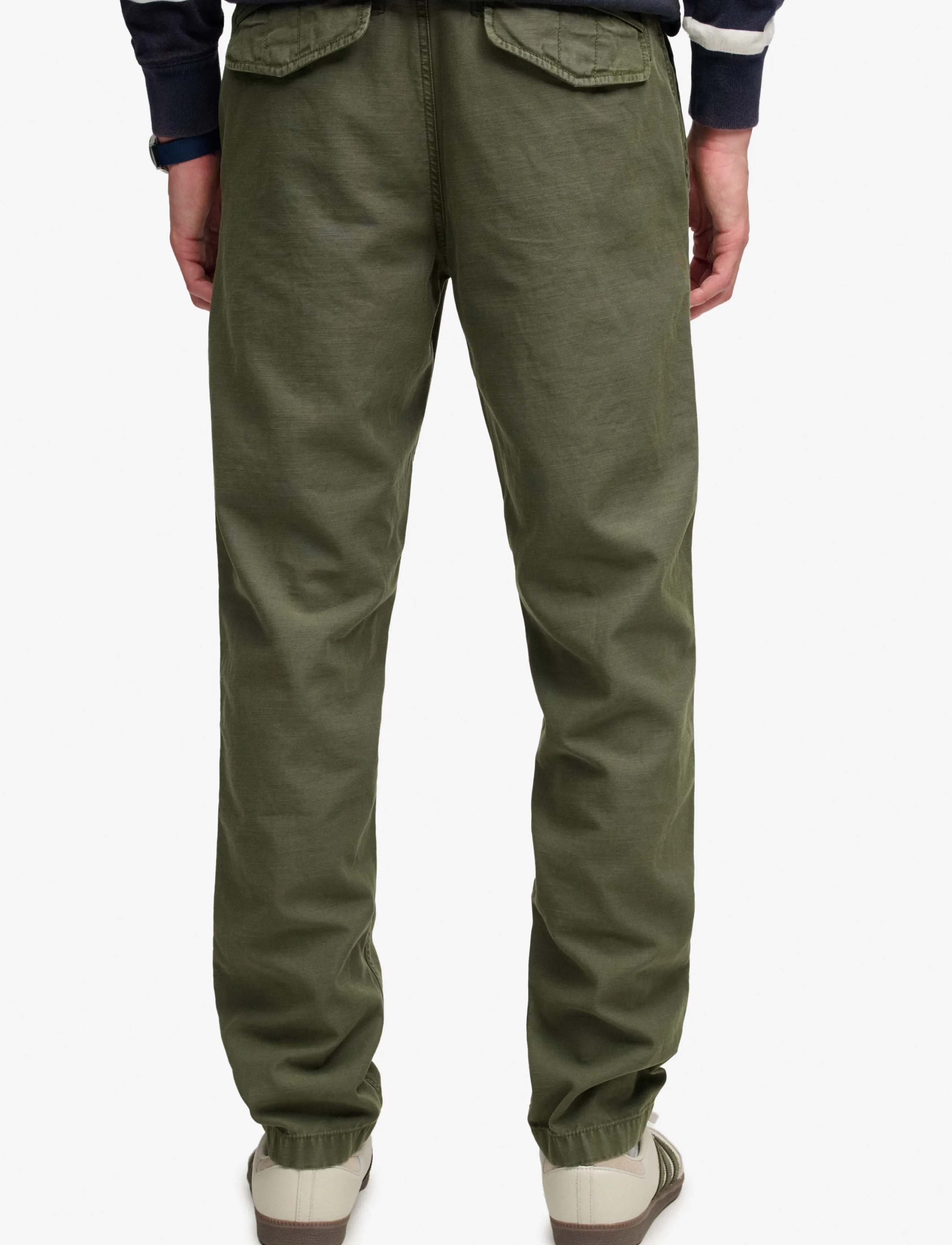 Superdry - TAPERED WASHED CHINO - chinos - chive green - 2