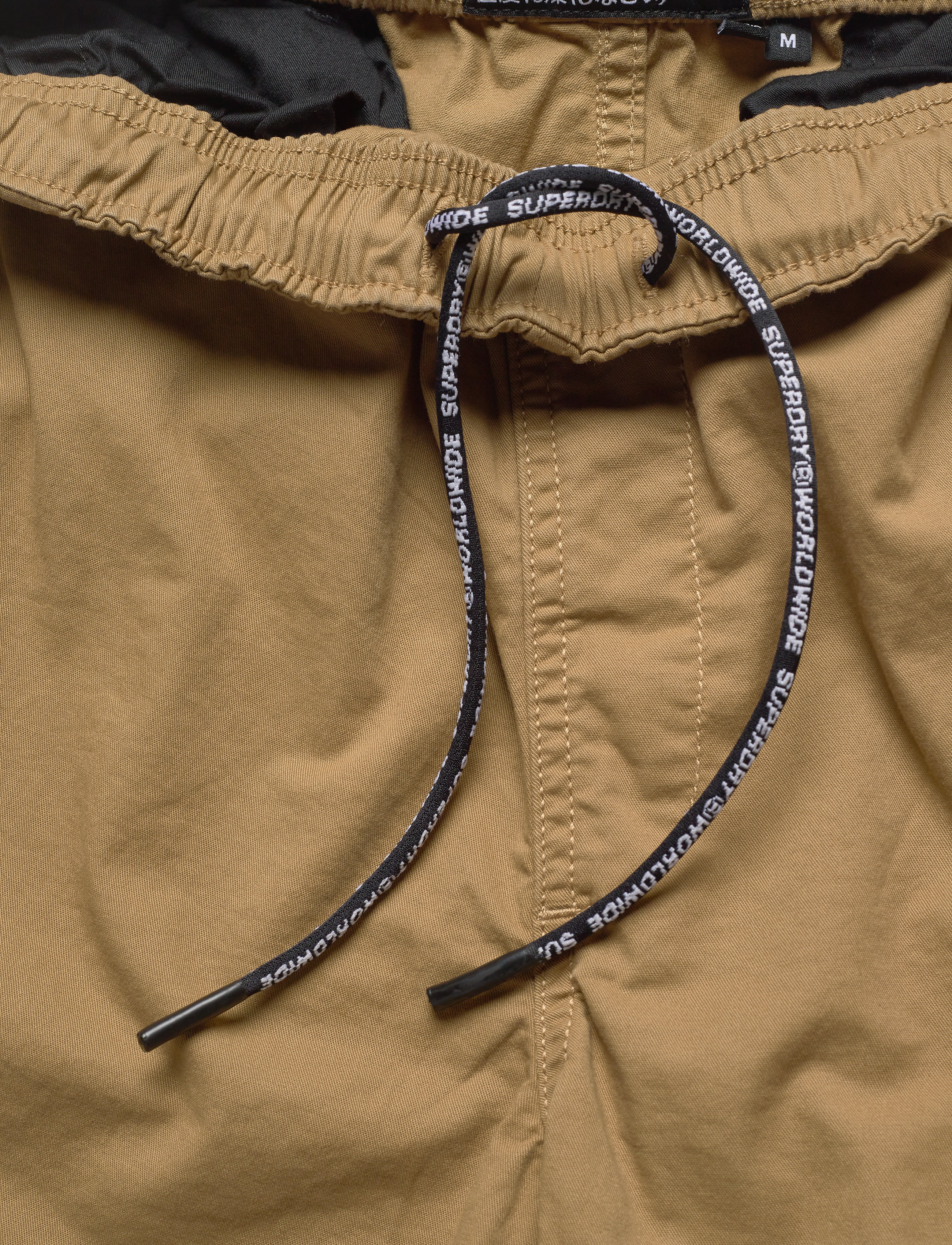 Superdry - WORLDWIDE CARGO SHORT - cotswold gold - 3