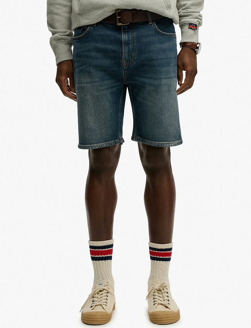 Superdry - VINTAGE STRAIGHT SHORT - jeans shorts - yokohama dark blue - 0