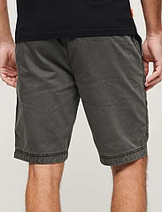 Superdry - VINTAGE INTERNATIONAL SHORT - chinos shorts - washed grey - 3