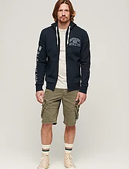 Superdry - CORE CARGO SHORT - shorts - chive green - 5