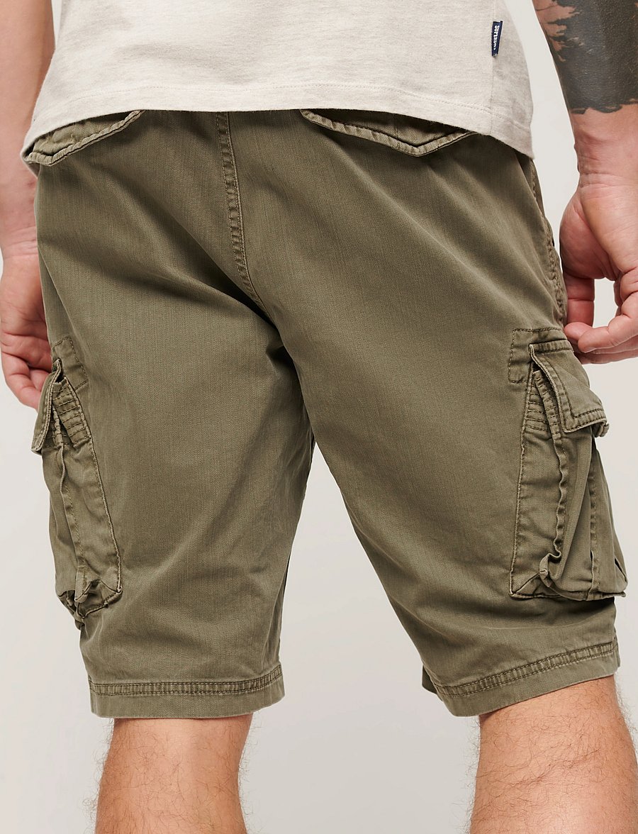 Superdry - CORE CARGO SHORT - lühikesed kargopüksid - chive green - 3
