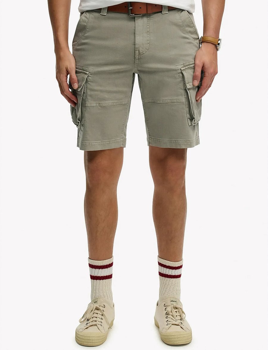 Superdry - CORE CARGO SHORT - cargo shorts - light khaki green - 2