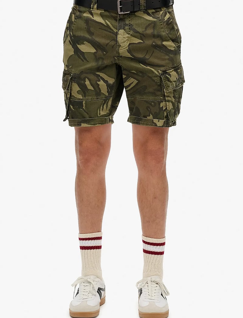 Superdry - CORE CARGO SHORT - cargo shorts - outline camo - 3