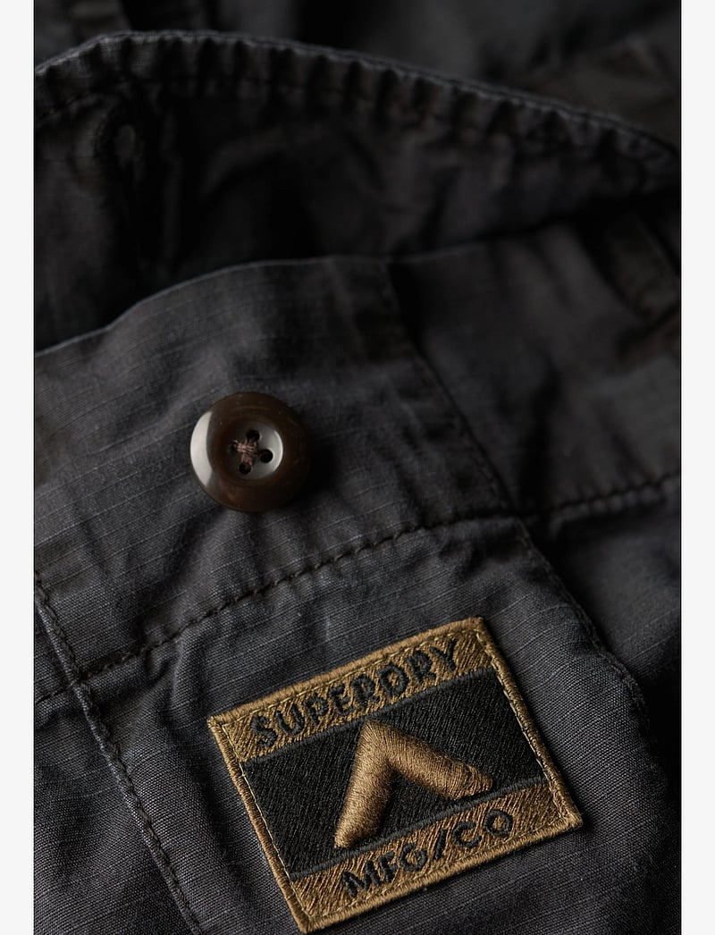 Superdry - PARACHUTE LIGHT SHORT - cargo shorts - blackboard - 3
