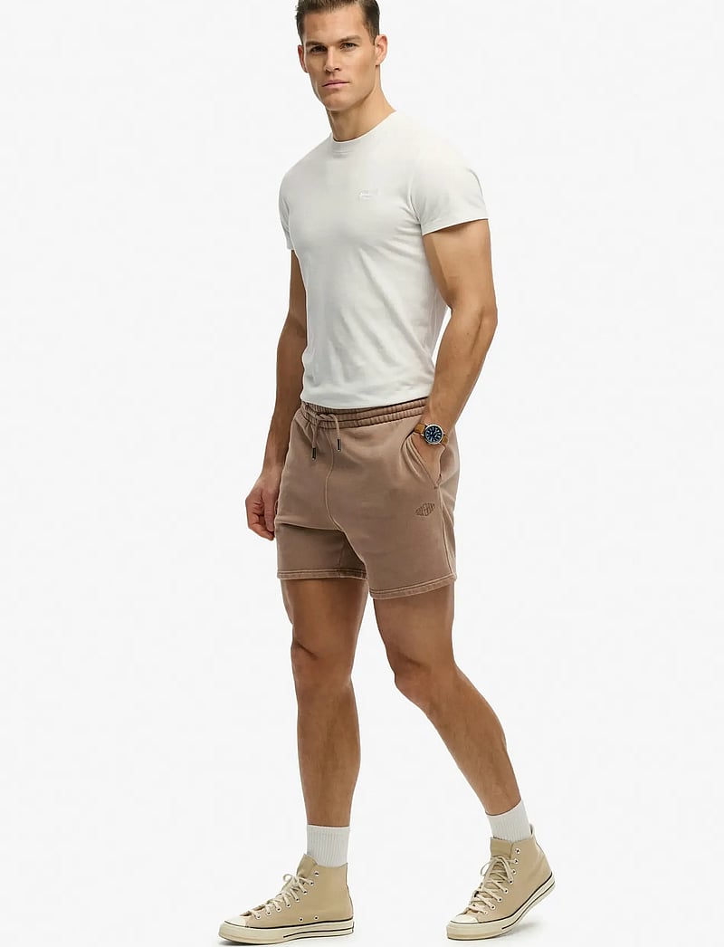 Superdry - MICRO LOGO SHORT - sweatshorts - shitake brown - 4