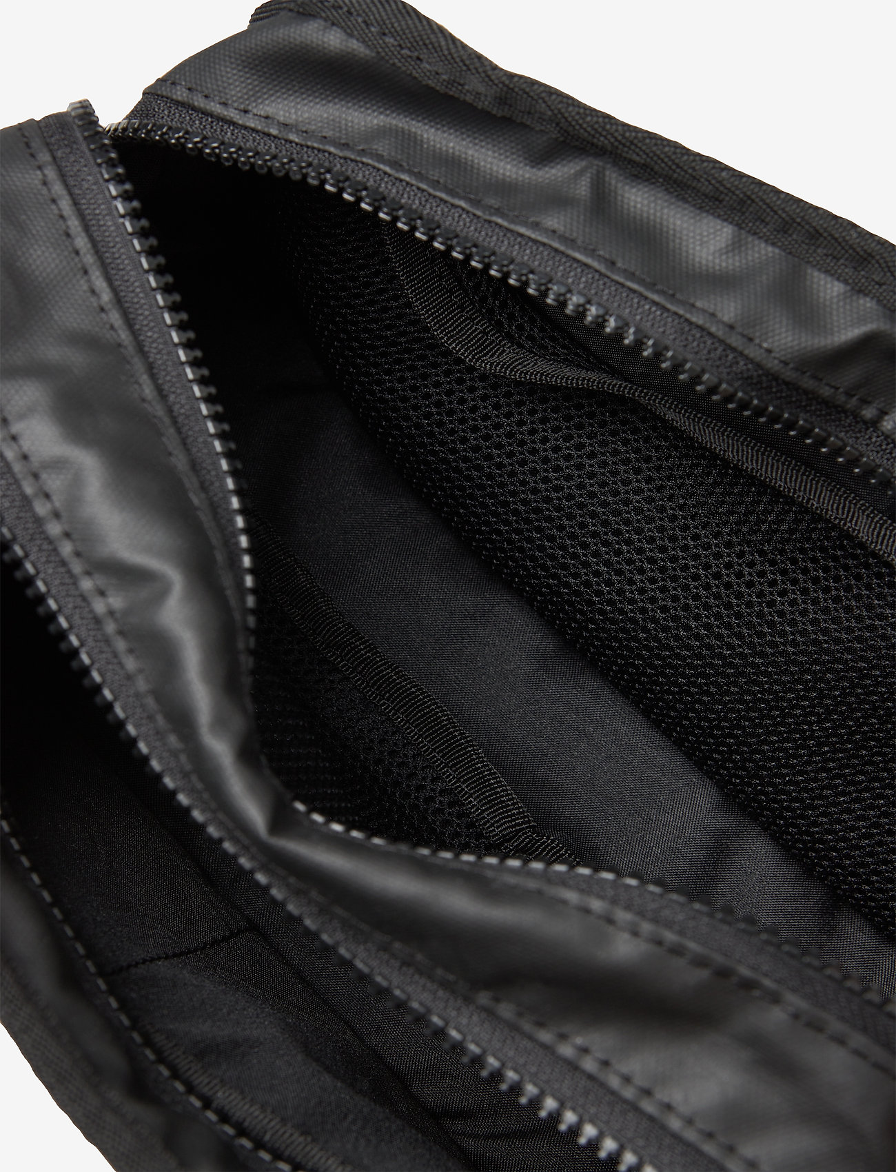 Superdry - TARP WASHBAG - black - 4