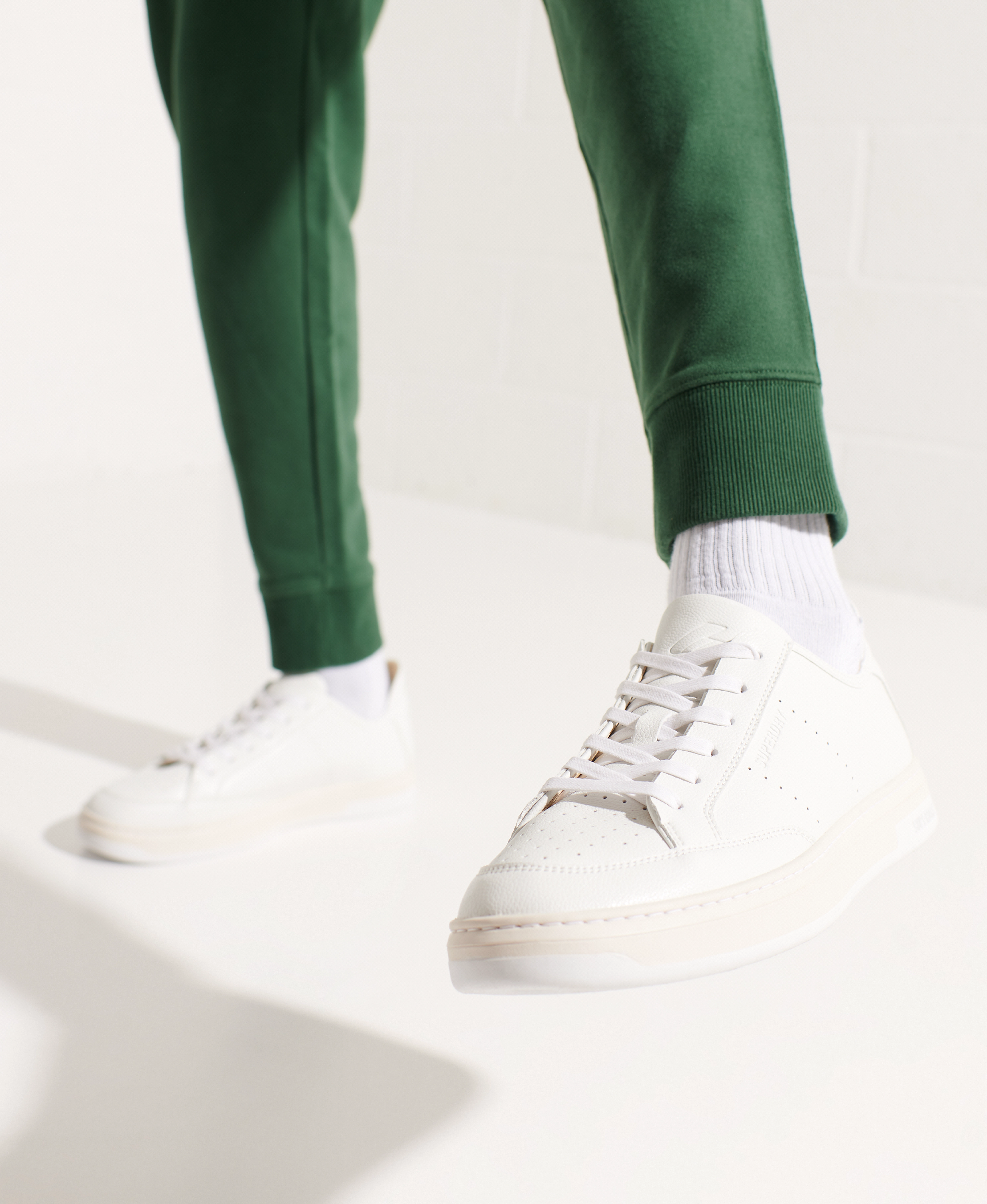 Superdry - VEGAN BASKET SPORT LOW TRAINER - white - 5