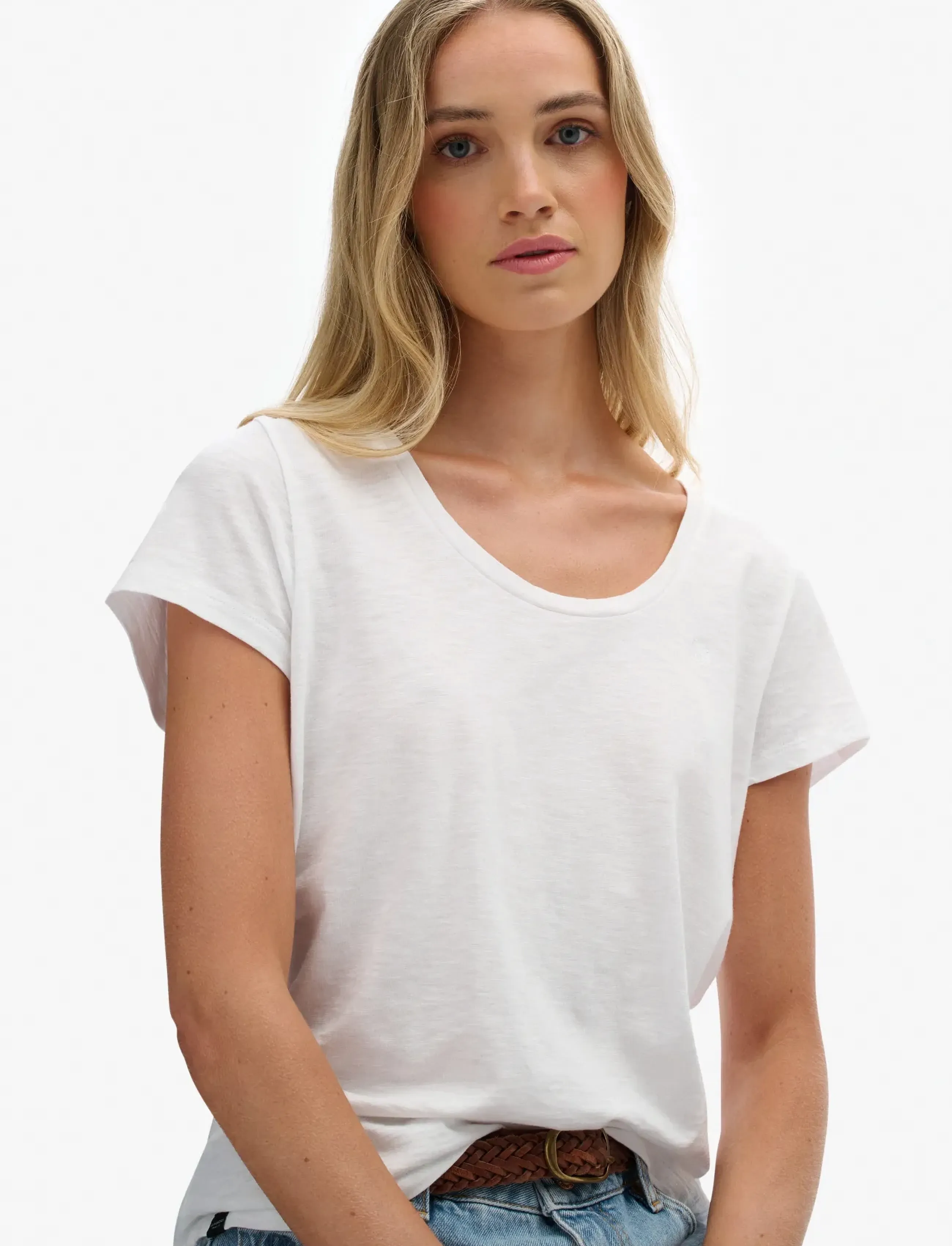 Superdry - STUDIOS SCOOP NECK TEE - die niedrigsten preise - optic - 3