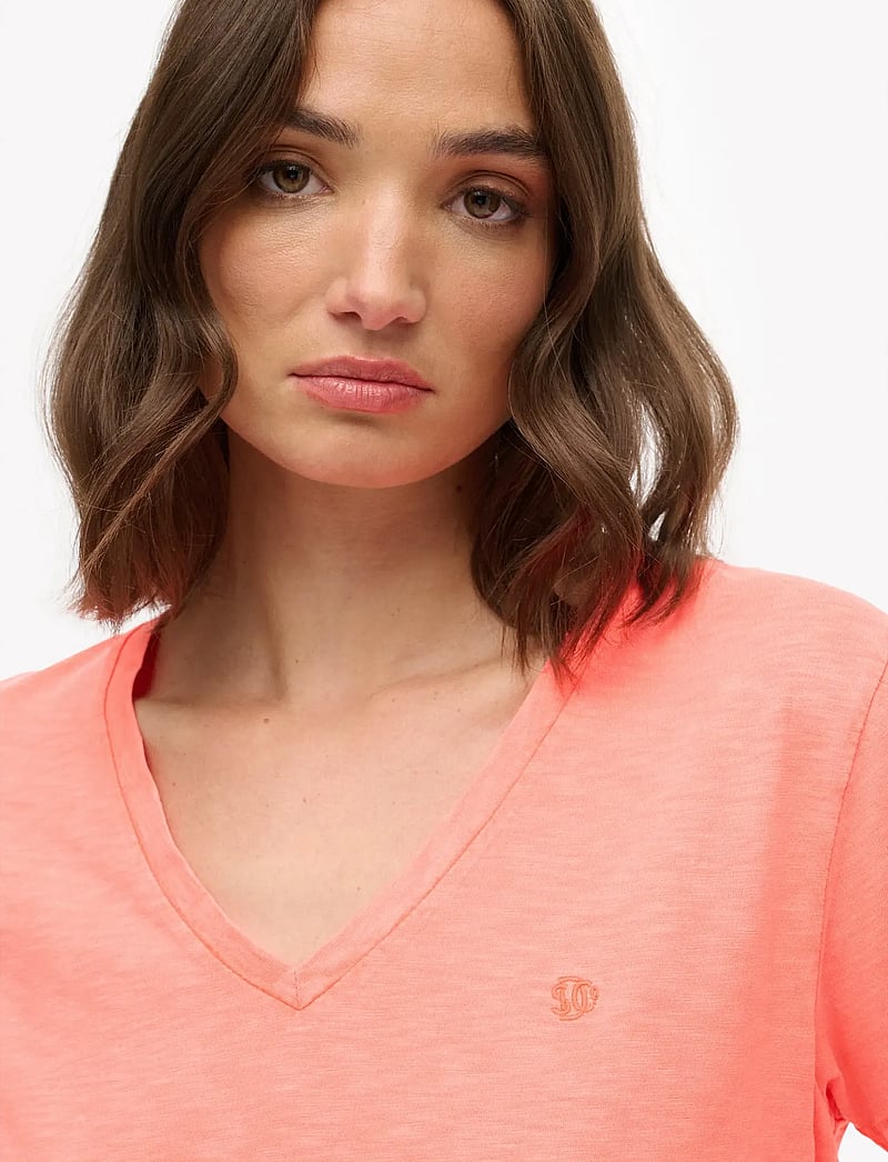 Superdry - STUDIOS SLUB EMB VEE TEE - t-skjorter - fluro coral - 2