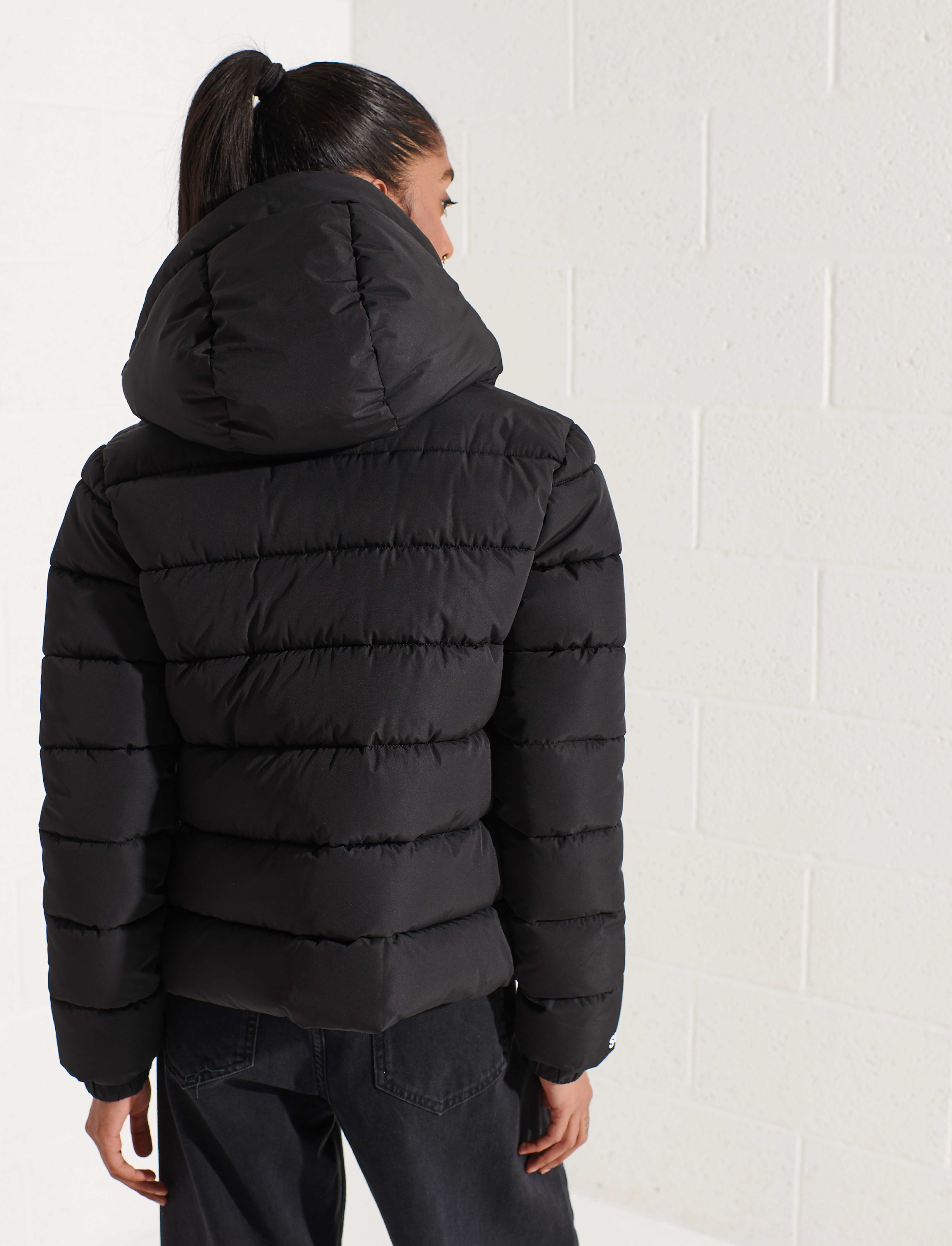 Superdry - HOODED SPIRIT SPORTS PUFFER - black - 4