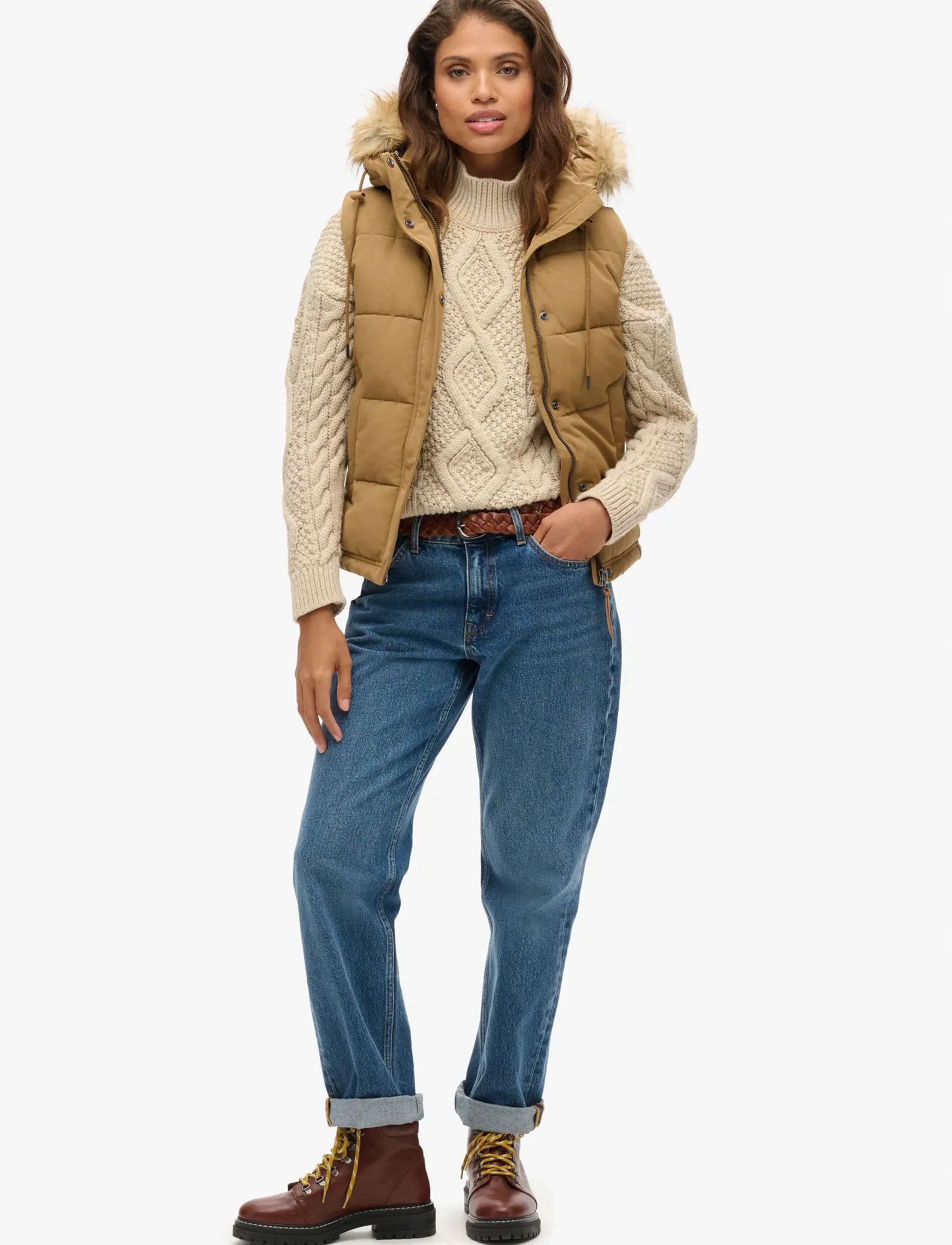 Superdry - VINTAGE EVEREST FAUX FUR GILET - vestes de printemps - sandstone - 3
