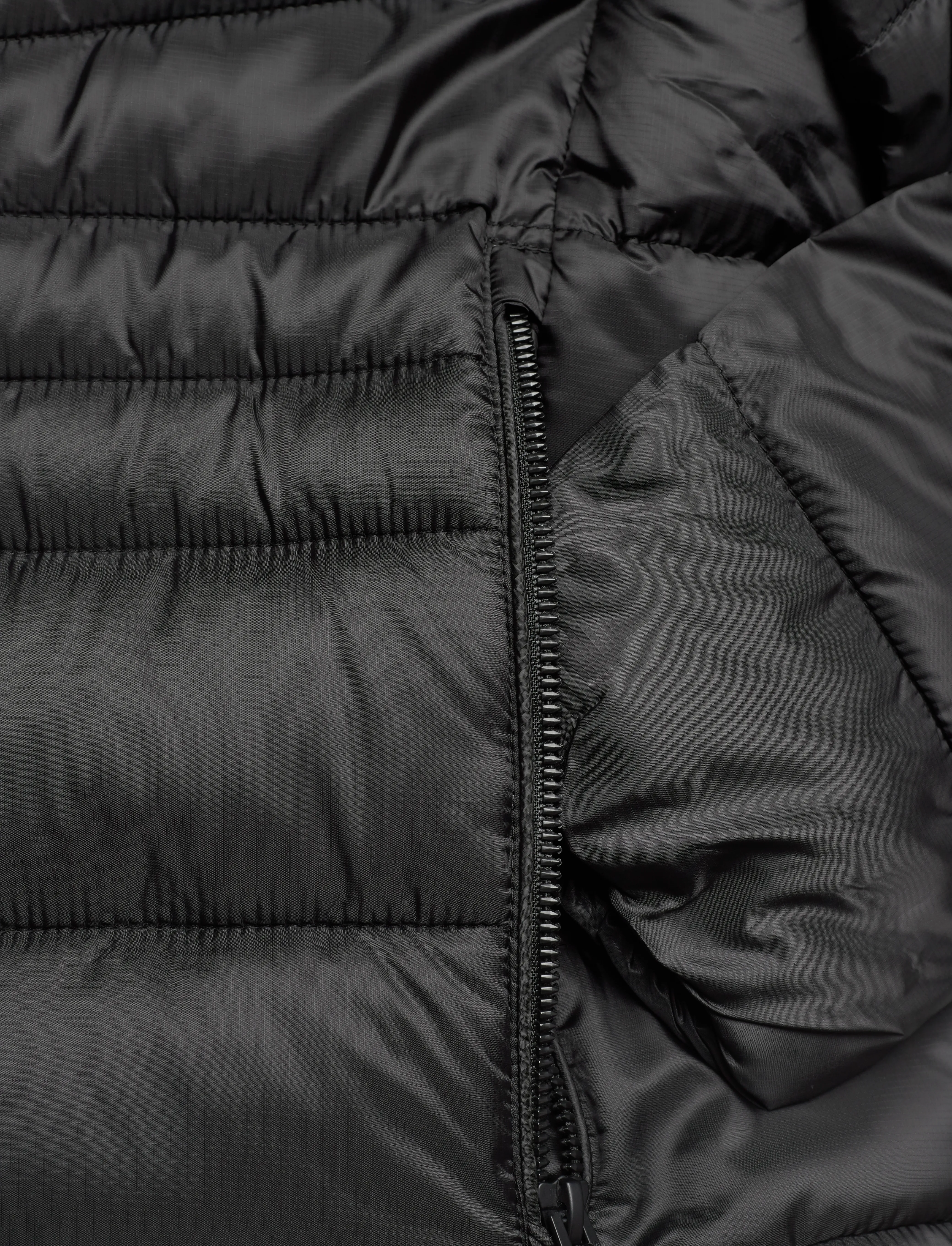 Superdry - HOODED FUJI QUILT PADDED JKT - black - 4