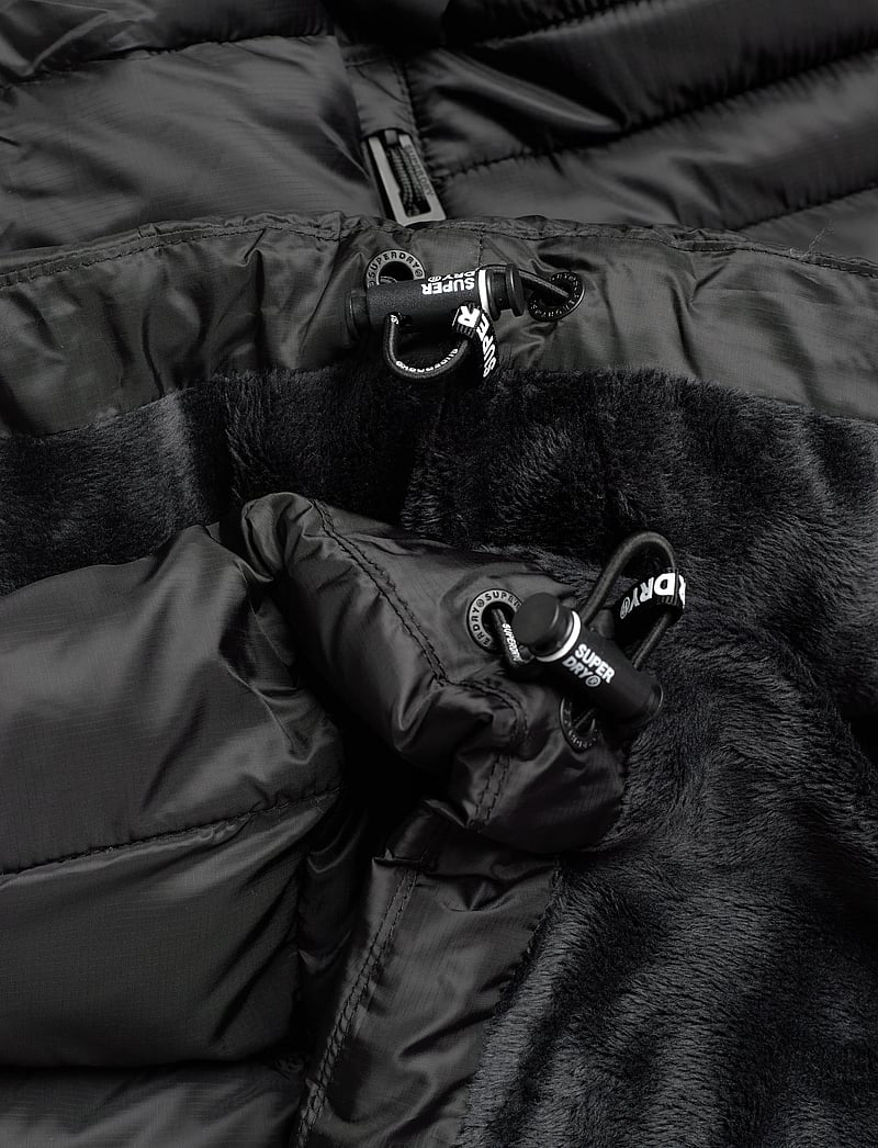 Superdry - HOODED FUJI QUILT PADDED JKT - black - 5