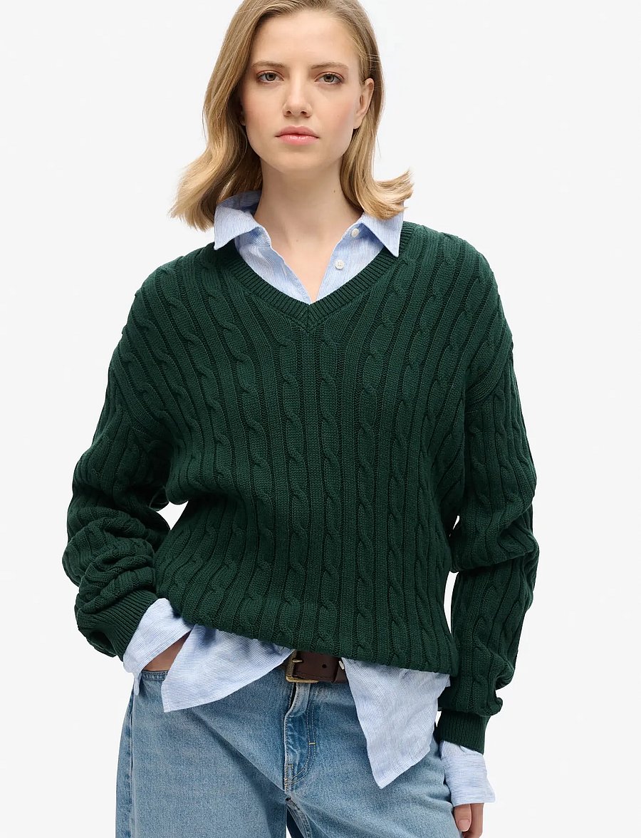 Superdry - OVERSIZED V NECK CABLE JUMPER - jumpers - darkest pine green - 0