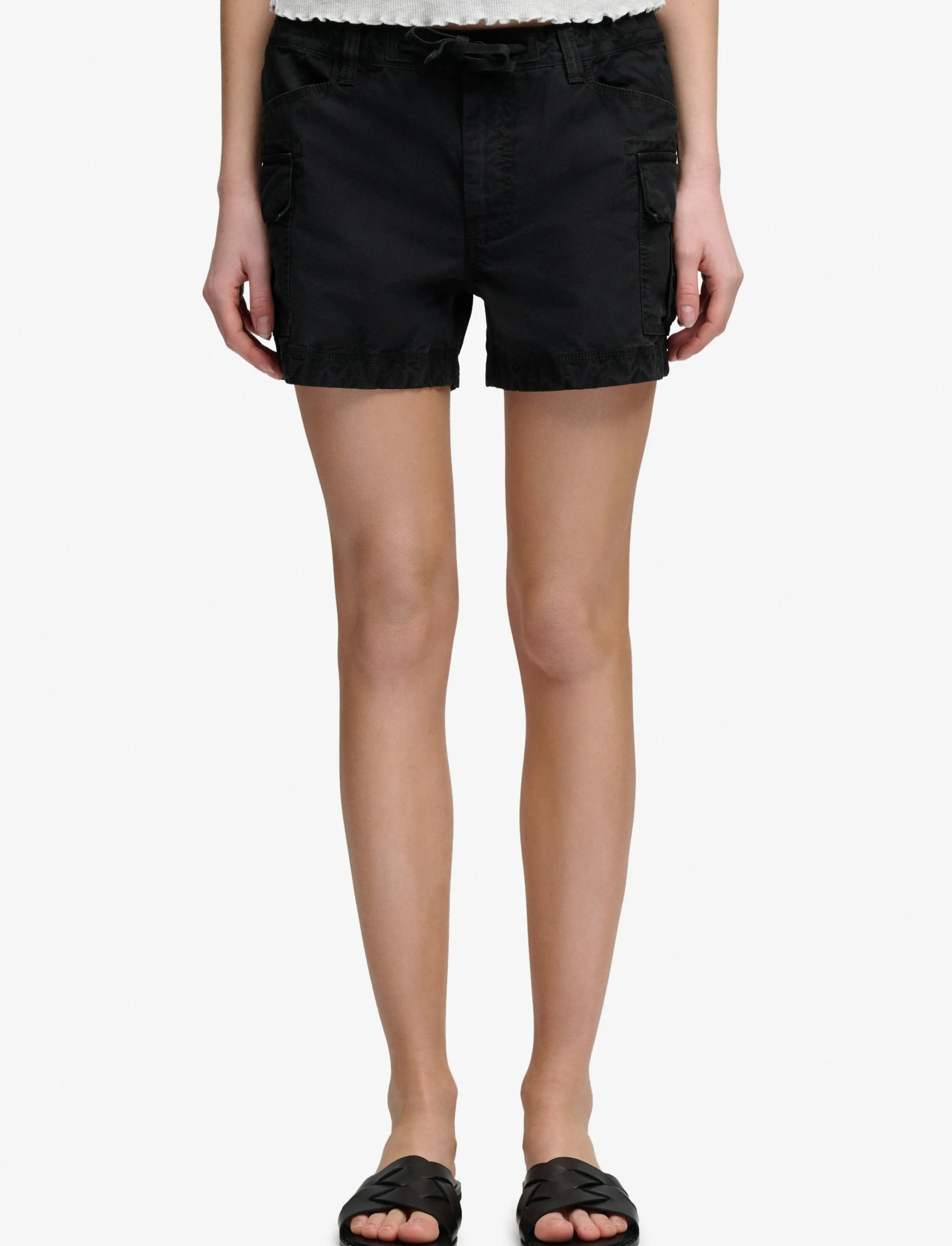 Superdry - CARGO HOT SHORT - freizeitshorts - black - 4