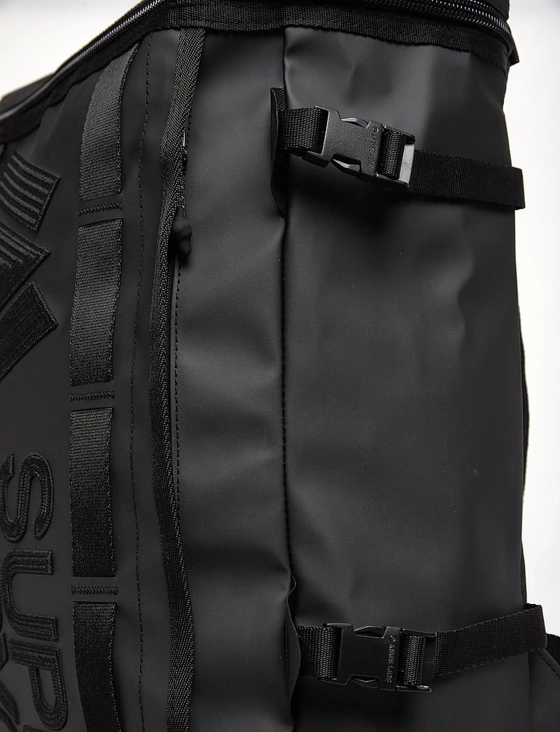 Superdry - OUTDOOR 30L TARP BACKPACK - sportrucksäcke - black - 4