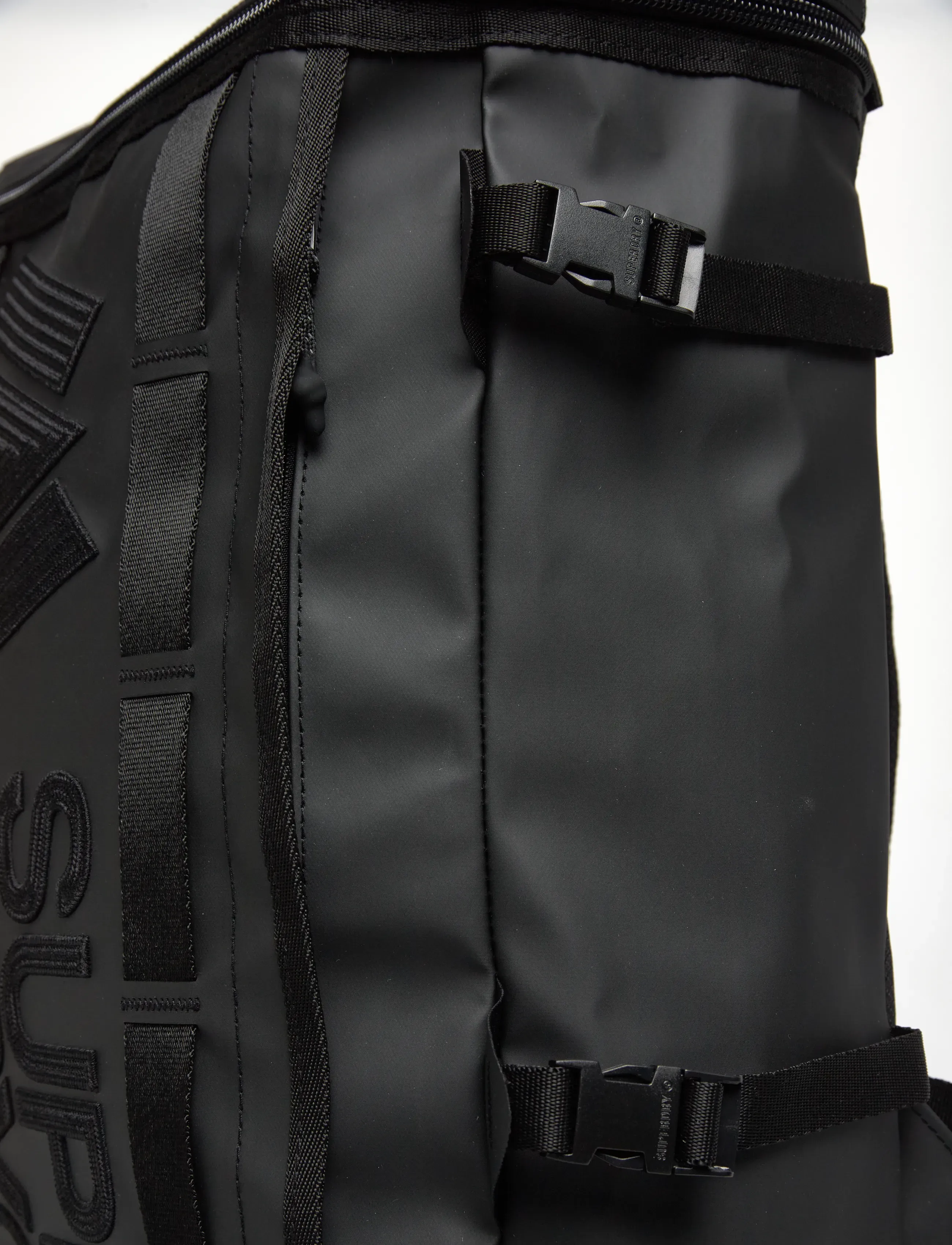 Superdry - OUTDOOR 30L TARP BACKPACK - tilbehør - black - 4