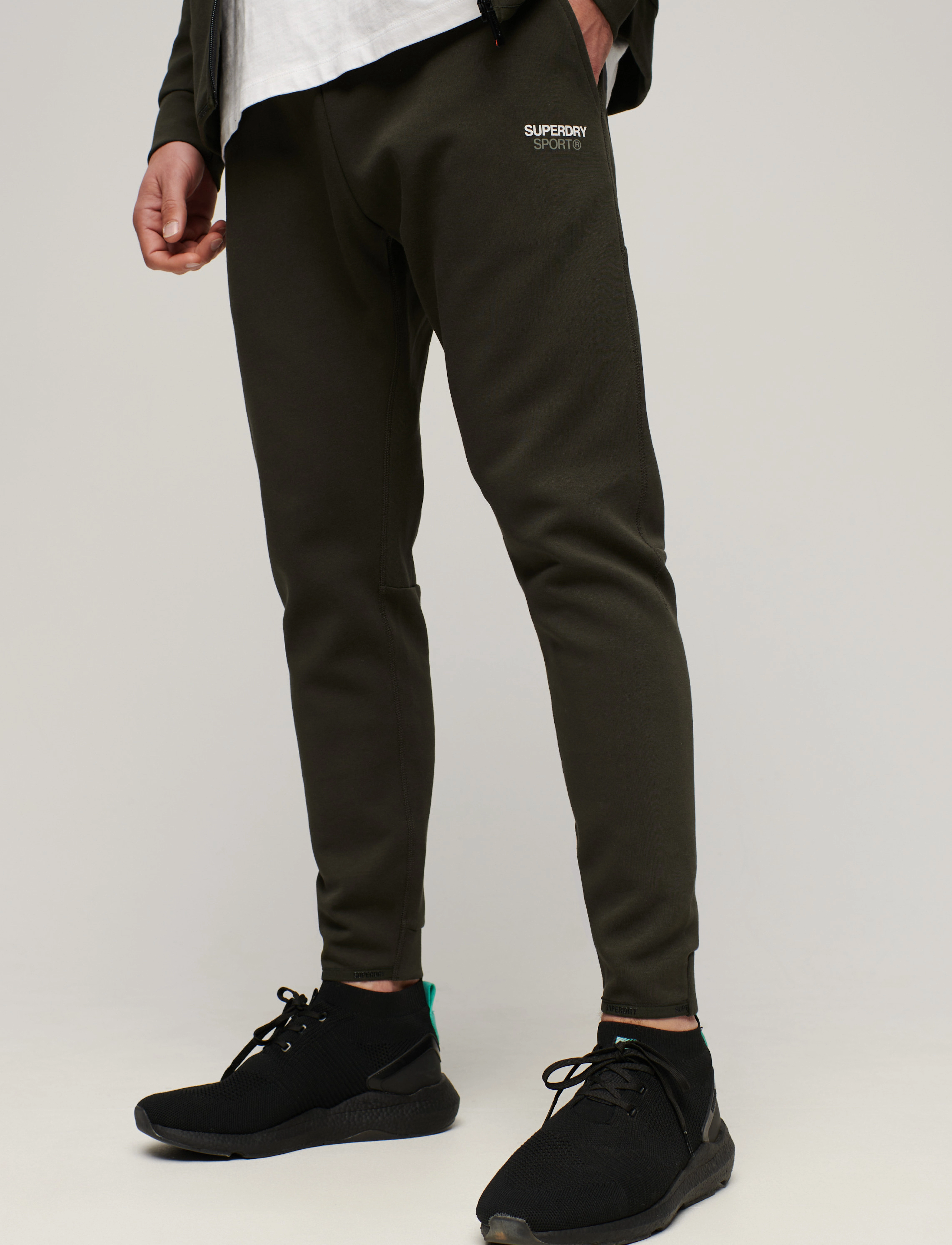 Superdry - SPORT TECH TAPERED JOGGER - army khaki - 4