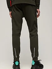 Superdry - SPORT TECH TAPERED JOGGER - pants - army khaki - 5