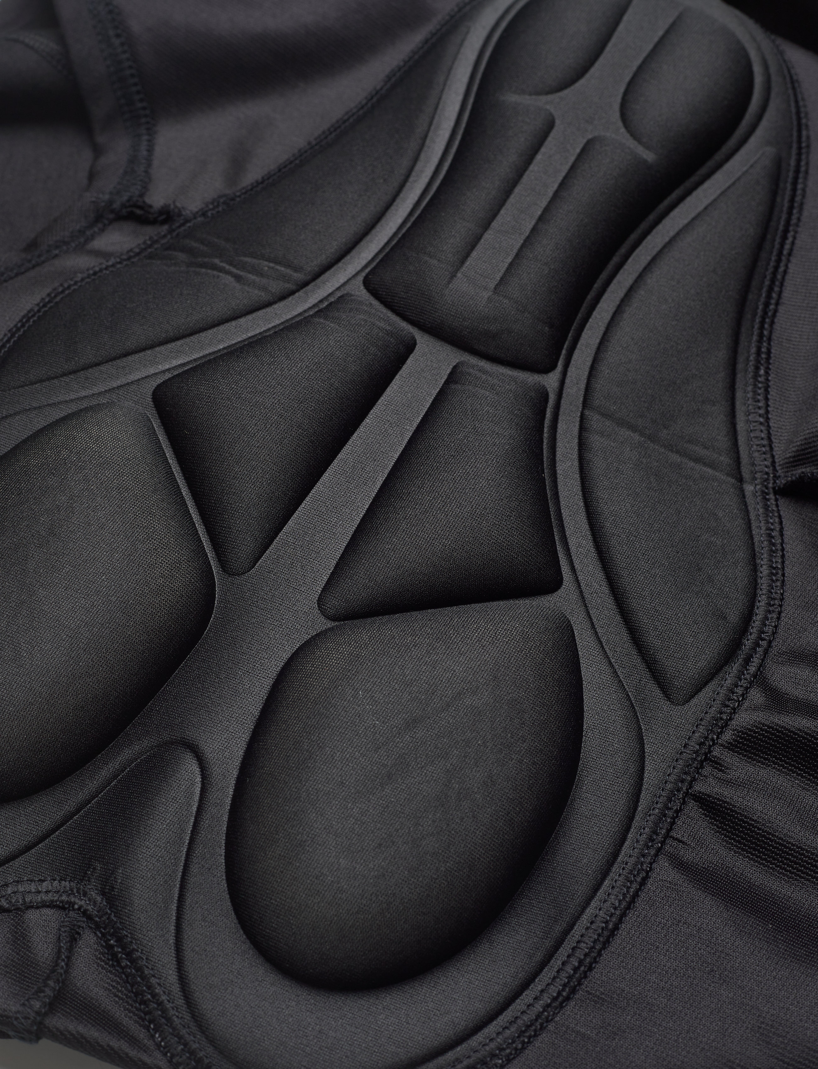 super.natural - M UNSTOPPABLE PADDED - jet black - 5