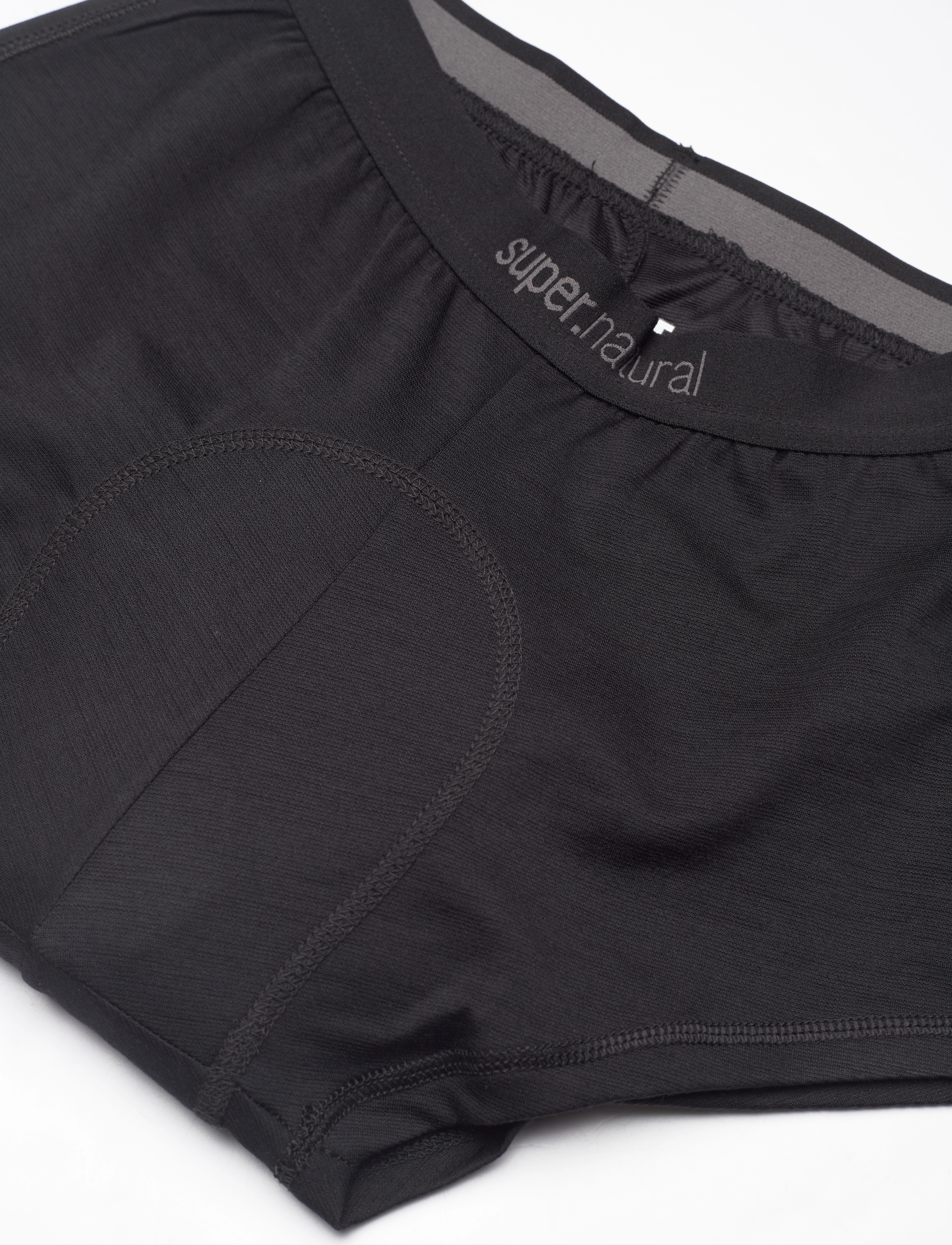 super.natural - W UNSTOPPABLE PADDED - jet black - 2