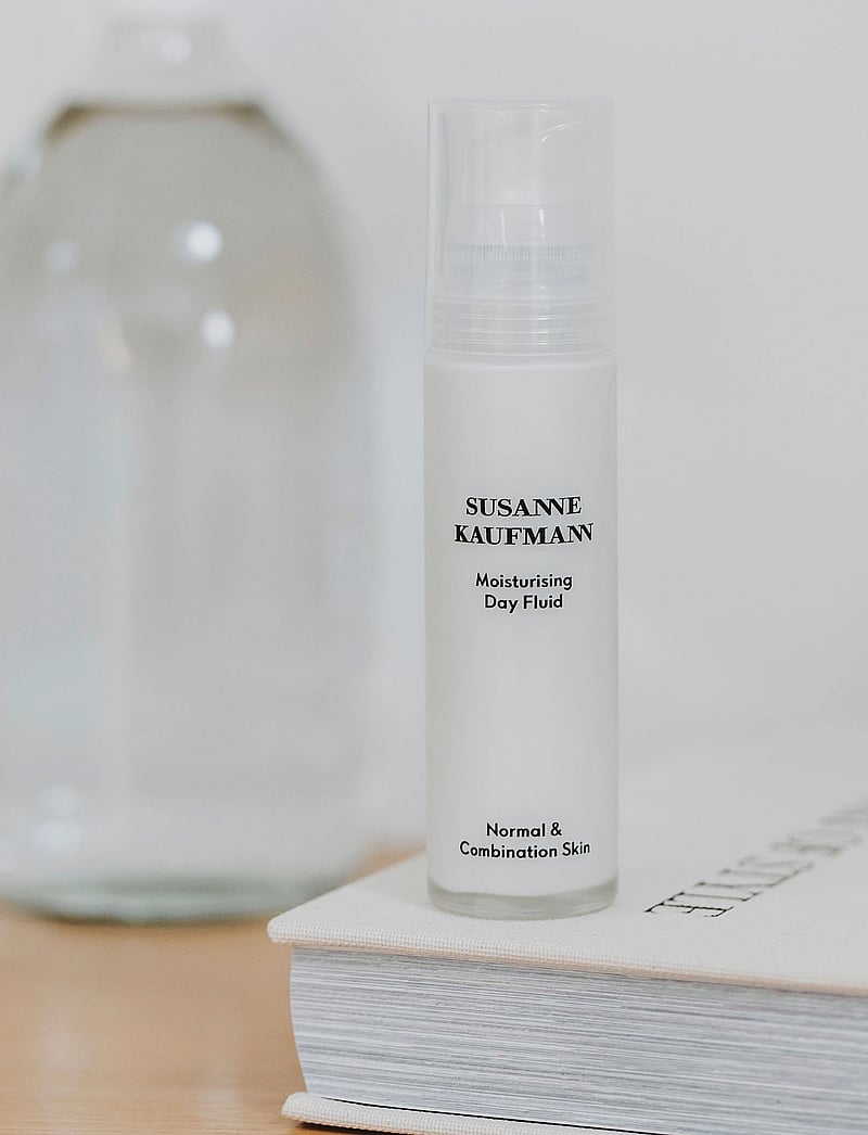 Susanne Kaufman - MOISTURISING DAY FLUID 50 ML - päevakreemid - clear - 0