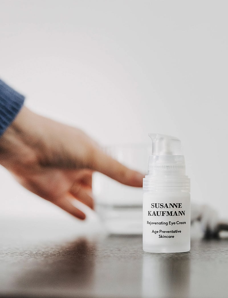 Susanne Kaufman - REJUVENATING EYE CREAM 15 ML - augencremes - clear - 3