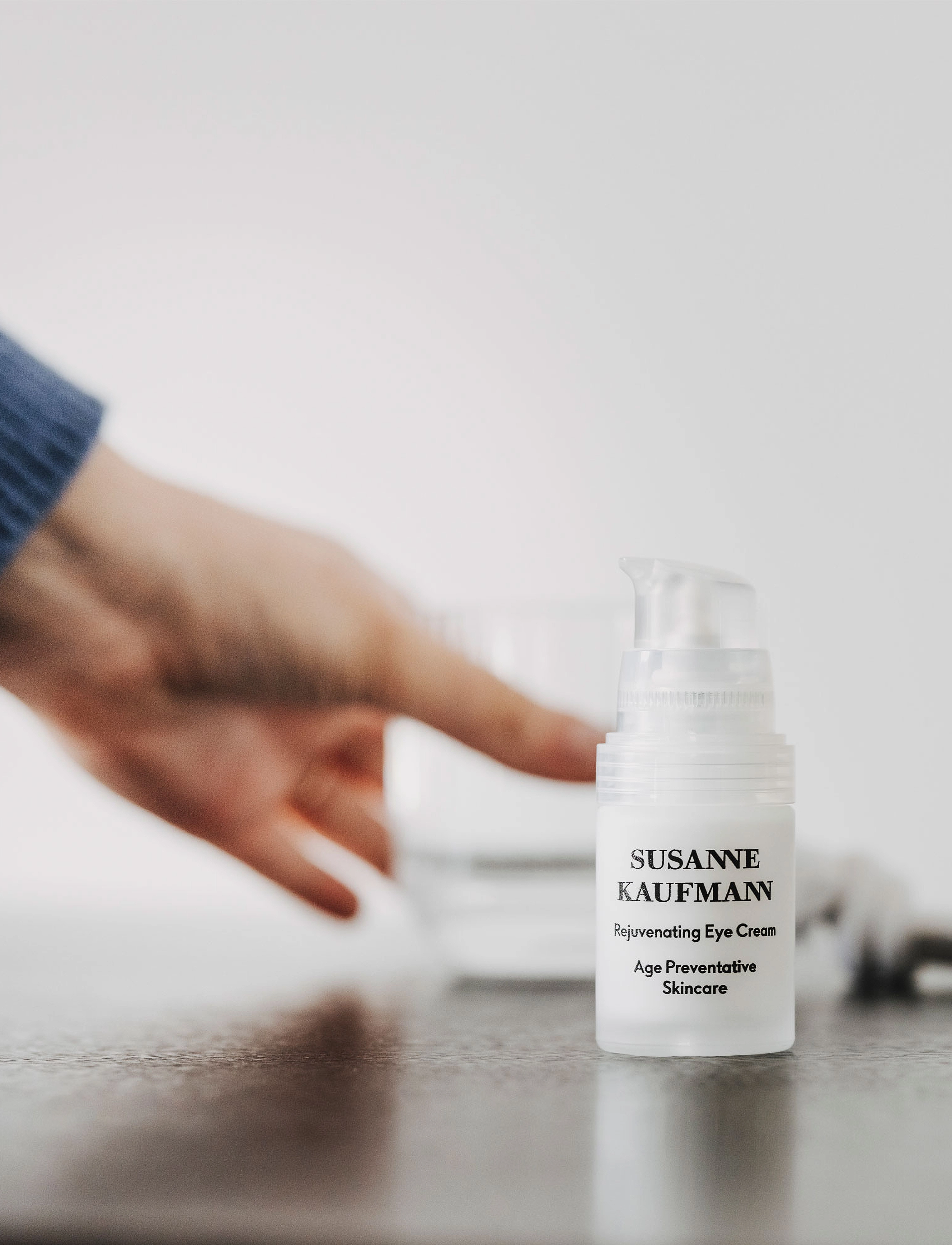 Susanne Kaufman - REJUVENATING EYE CREAM 15 ML - augencremes - clear - 3