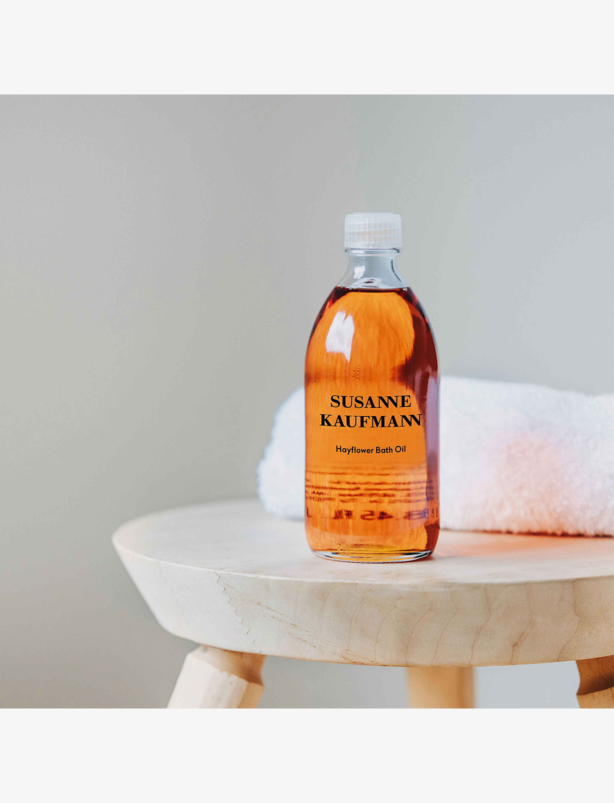Susanne Kaufman - Hayflower Bath Oil 250 ml - shower gel & oils - clear - 1