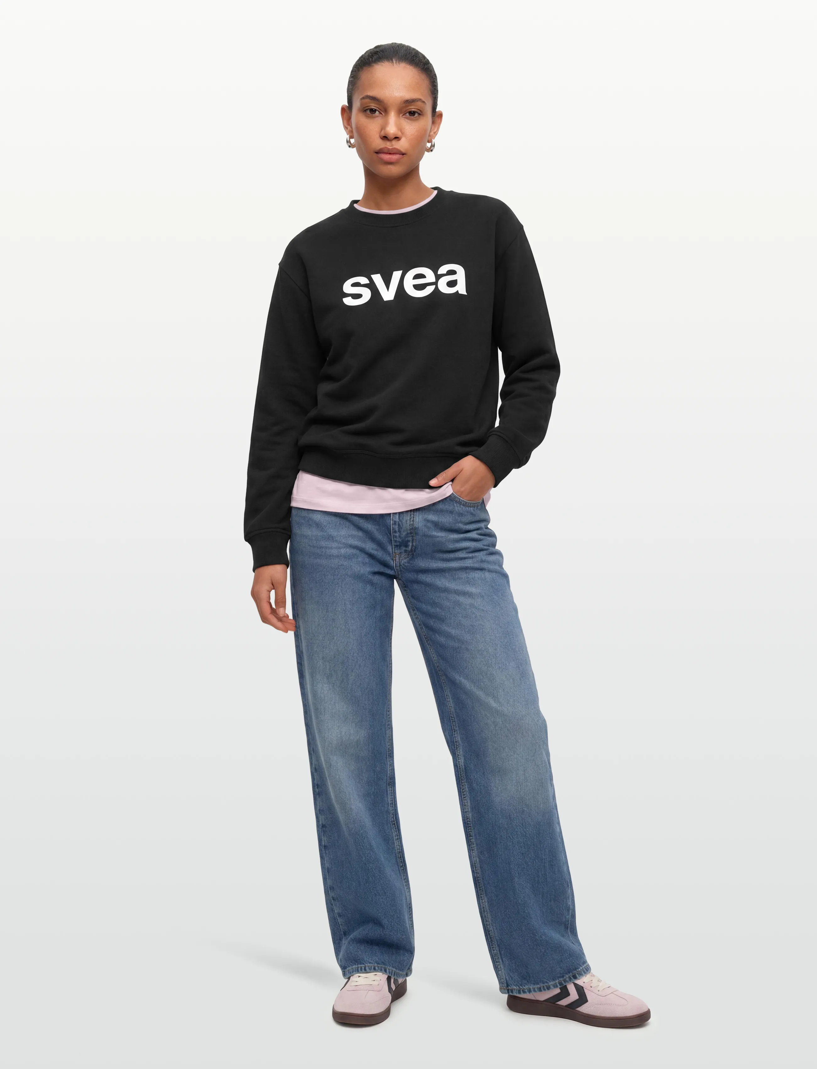 Svea Swcowen Sweatshirt, S, Black, Sweatshirts & Hættetrøjer > Sweatshirts, Dame