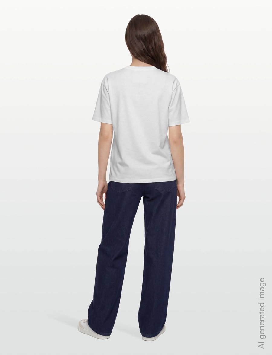 Svea - SWAustin Boxy Logo SS T-Shirt - stuttermarbolir - new white - 4