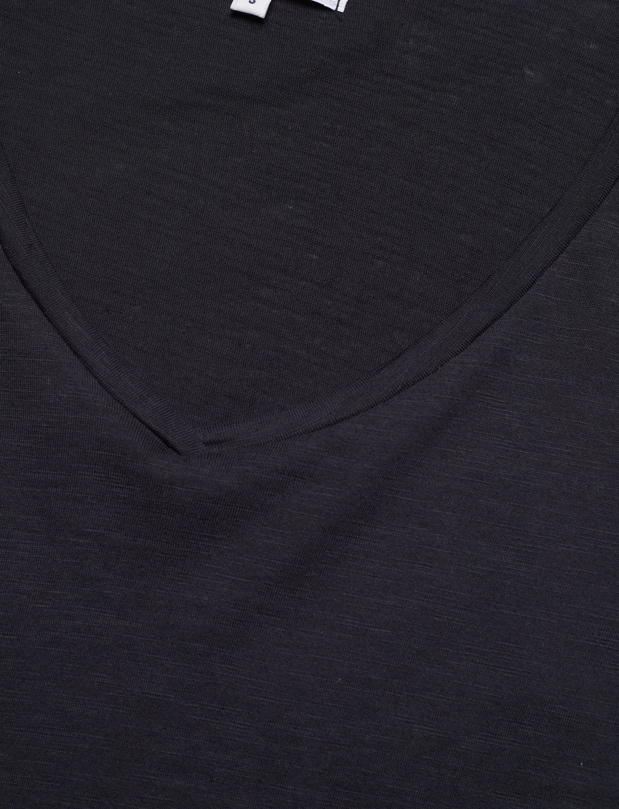 Svea - V-neck top - navy - 2