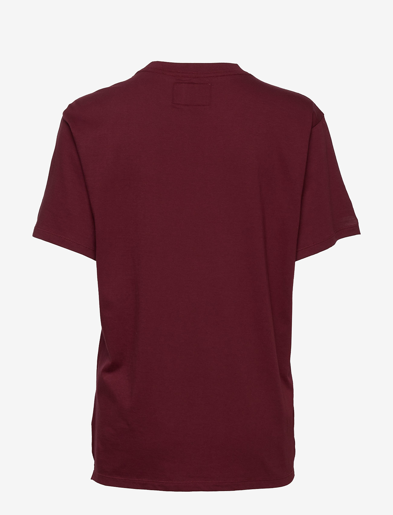 Svea - Emily Tee - winered - 1