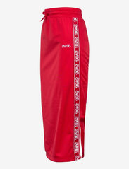 Svea - Svea logo midi skirt - vidutinio ilgio sijonai - red - 2