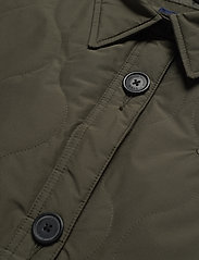 Svea - W. Queens Shirt Jacket - spring jackets - dark army - 2