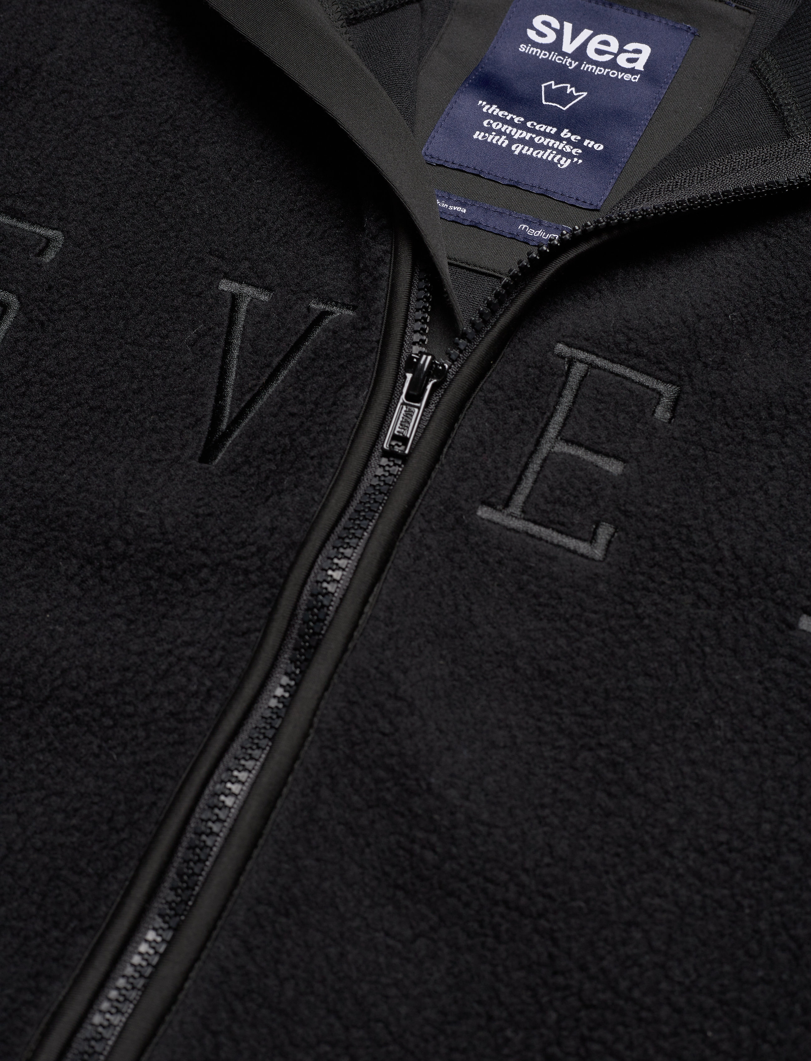 Svea - M. Pile Turtle Zip Sweat - black - 2