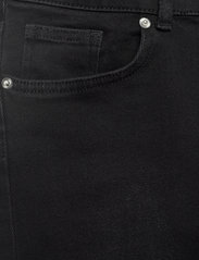 Svea - W. Perfect Straight Denim - straight jeans - black denim - 2