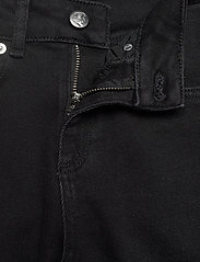 Svea - W. Perfect Straight Denim - raka jeans - black denim - 3