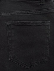 Svea - W. Perfect Straight Denim - raka jeans - black denim - 4