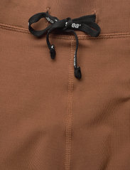 Svea - W. Logo Sport Shorts - trainings-shorts - light brown - 2