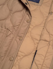Svea - W. Quilted Jacket - spring jackets - khaki - 5
