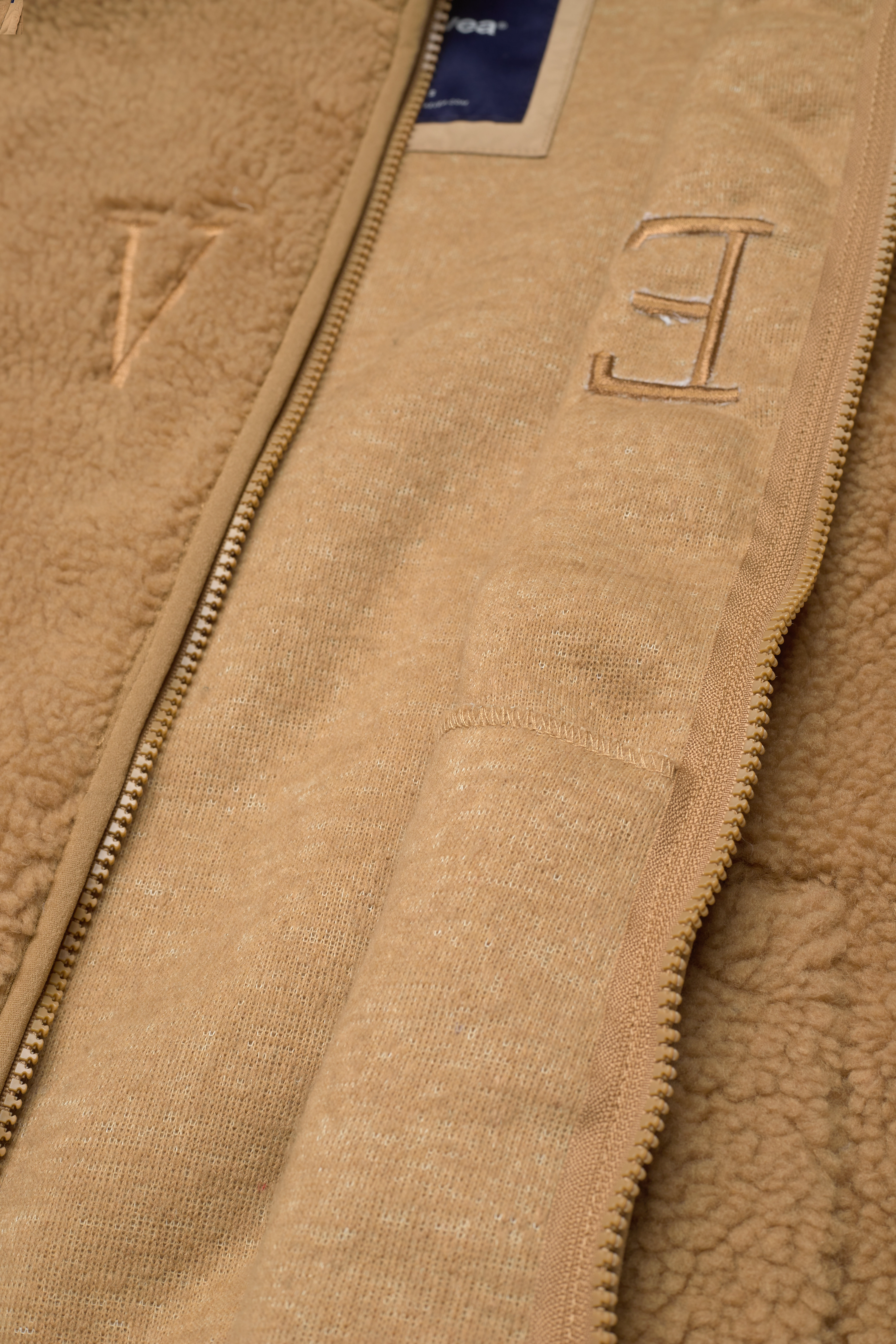 Svea - W. Teddy Pile Vest - khaki - 4